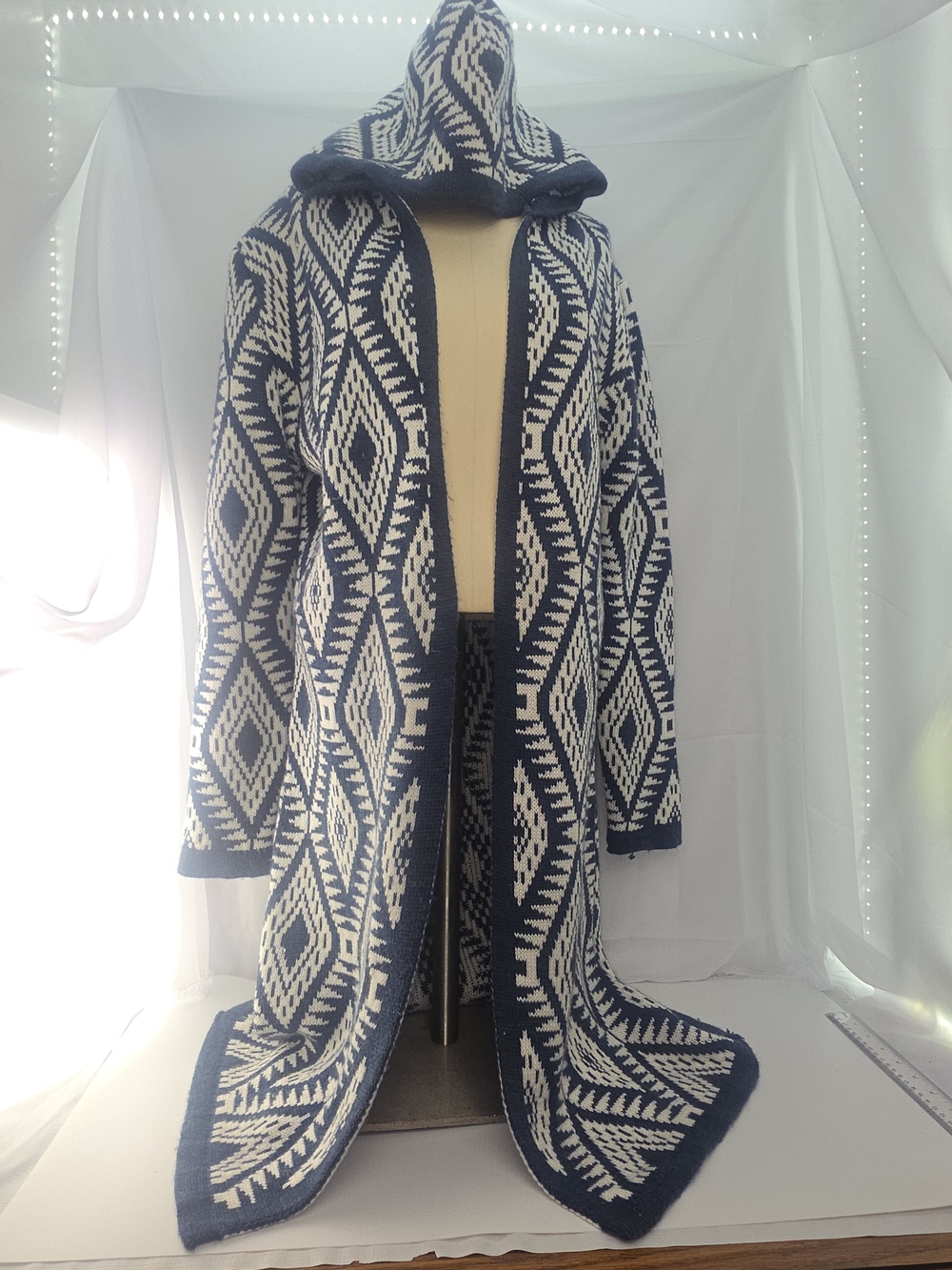 Hooded Geometric Knit Coatigan in Navy and Cream